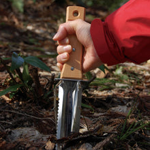 Load image into Gallery viewer, Nisaku Japanese Stainless Steel Weeding Knife, 7.25-Inch Blade Limited Edition DSR-1K6
